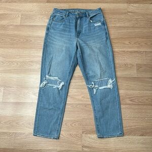 American Eagle Mom Jeans